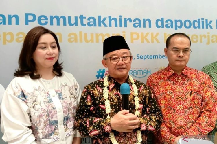 Mendikdasmen respons video viral soal SD di NTT tak bisa gunakan IFP
