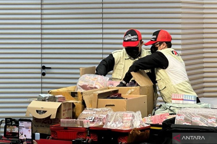 Populer, pemanggilan Nusron Wahid oleh KPK hingga peringatan darurat Saudi