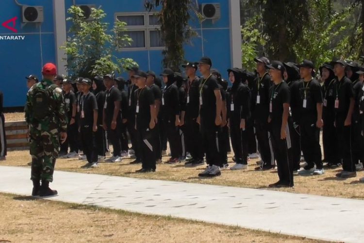 Kodim 0704 Banjarnegara tanamkan disiplin mahasiswa baru gunakan gawai