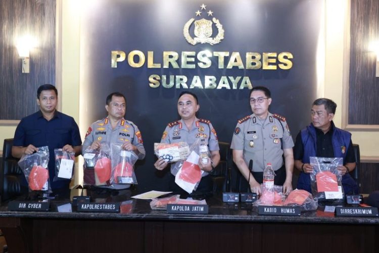 Polisi tangkap 11 orang terkait dugaan pemicu kericuhan di Surabaya
